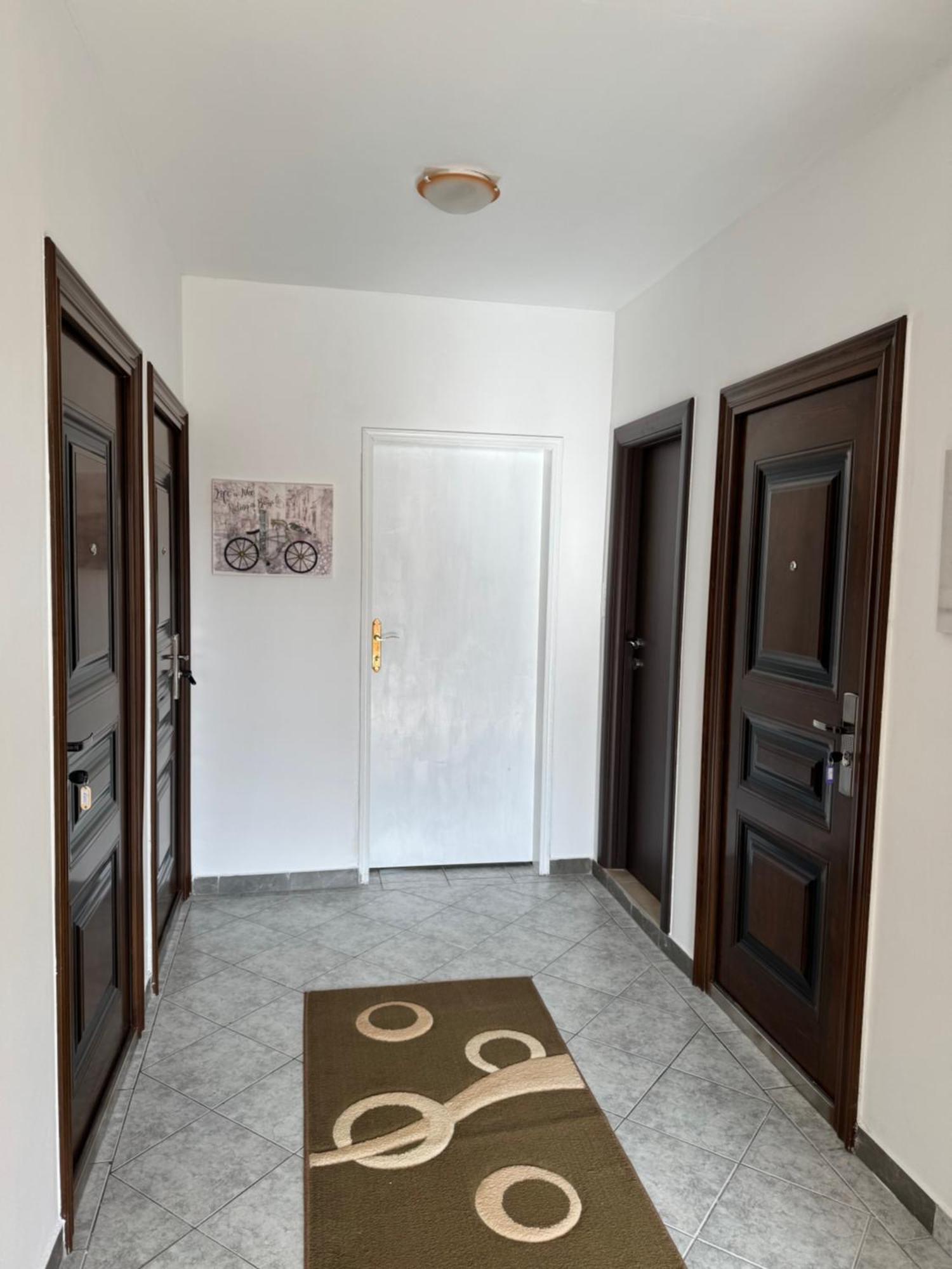 Apartmani Breze Подгорица Екстериор снимка