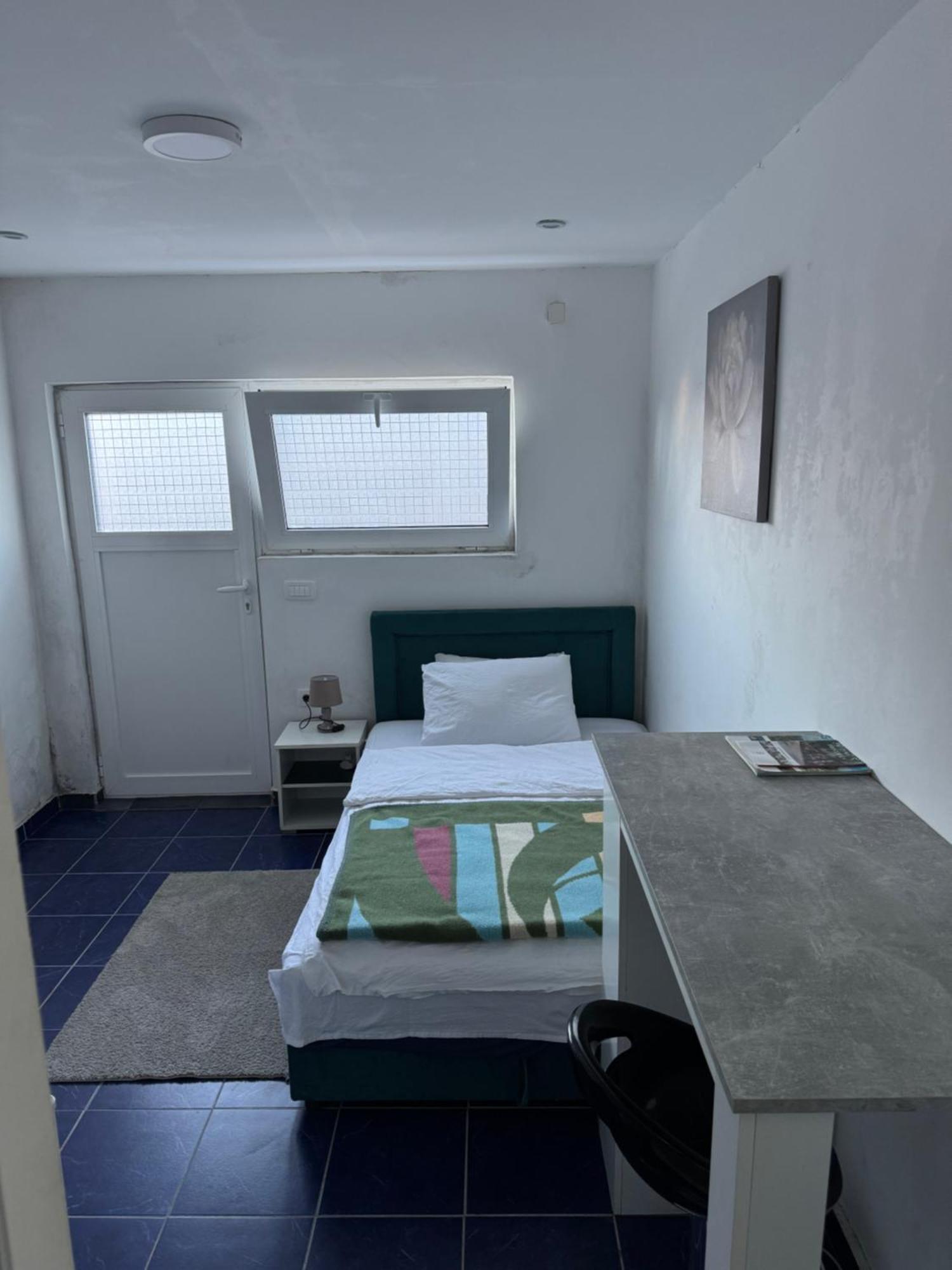 Apartmani Breze Подгорица Екстериор снимка